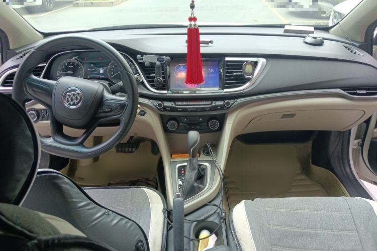 Used Buick GT 2016 15N Automatic Elite Edition Center Console