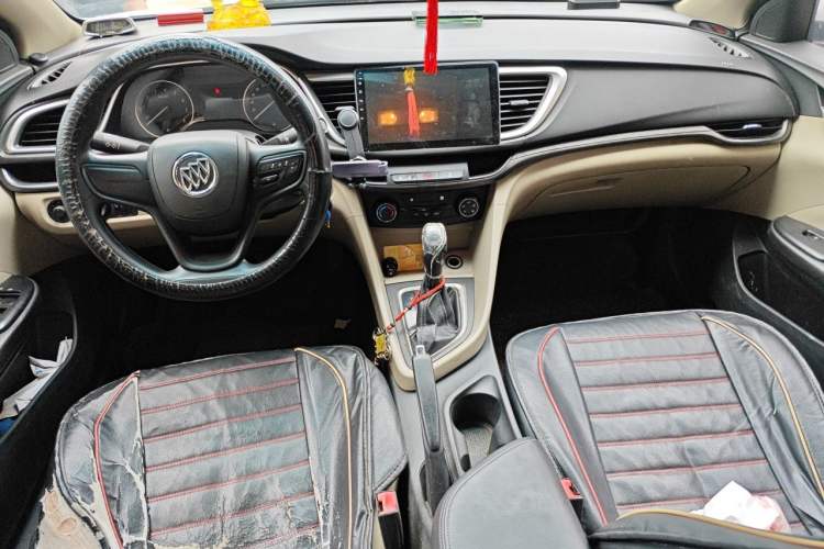 Used Buick GT 2016 15N Automatic Entry-Level Trim Center Console