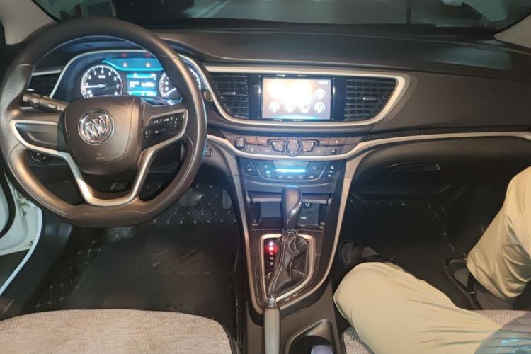 Used Buick GT 2016 15N Automatic Luxury Edition Center Console