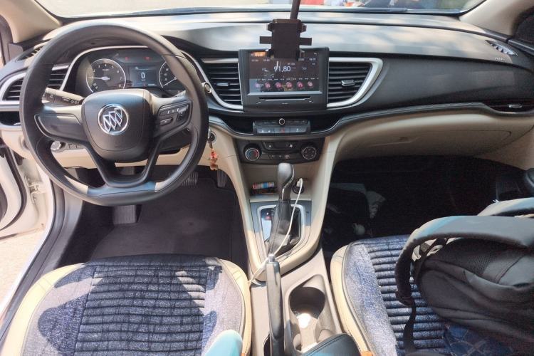 Used Buick GT 2016 15N Automatic Elite Edition Center Console