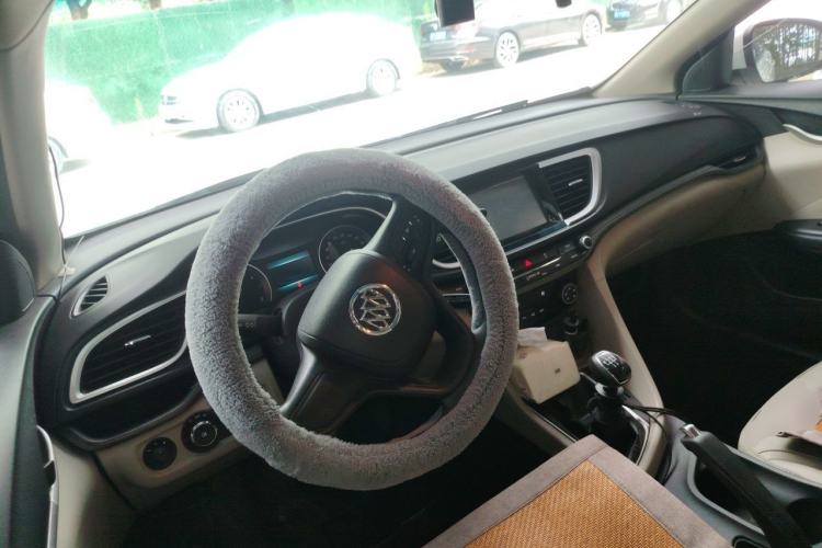 Used Buick GT 2016 15N Manual Elite Edition Center Console