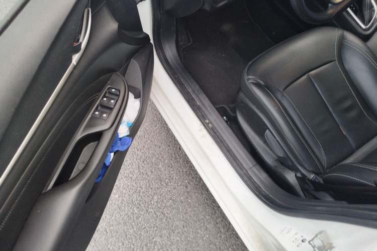 Used Buick GT 2016 15N Automatic Luxury Edition Driver Seat