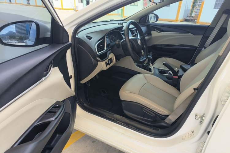 Used Buick GT 2016 15N Manual Elite Edition Driver Seat