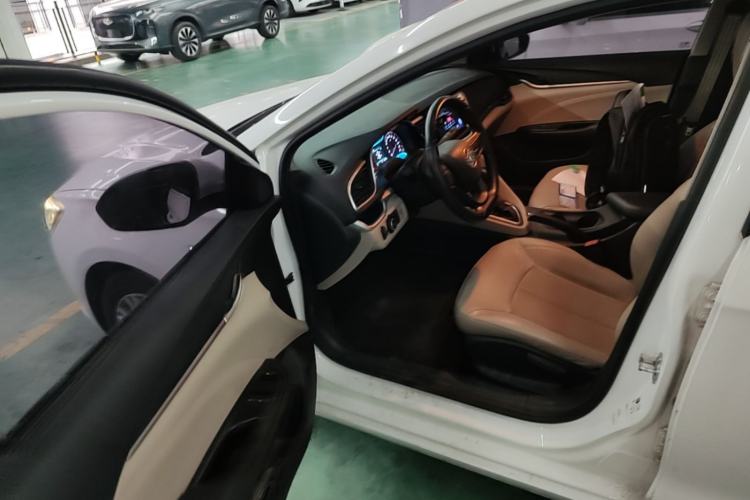 Used Buick GT 2016 15N Automatic Elite Edition Driver Seat
