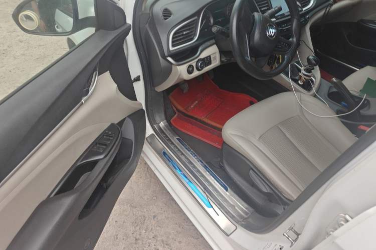Used Buick GT 2016 15N Manual Elite Edition Driver Seat