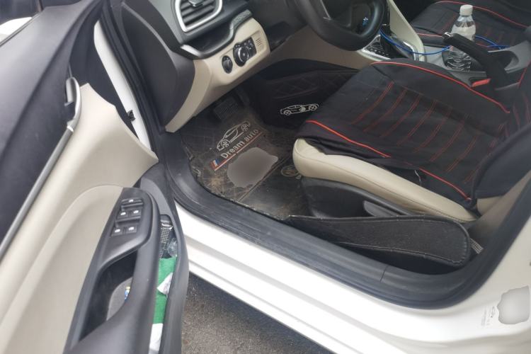 Used Buick GT 2016 15N Automatic Elite Edition Driver Seat