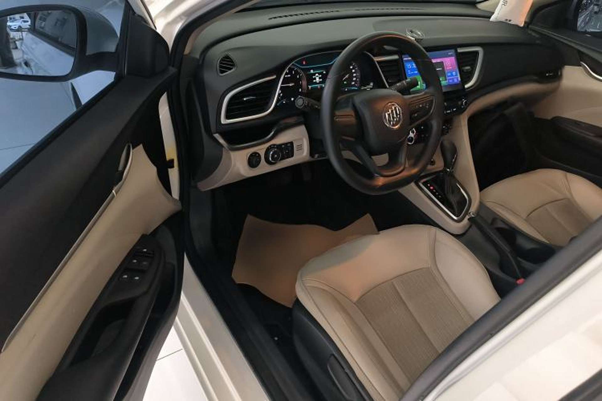 Used Buick GT 2016 15N Automatic Elite Edition Driver Seat