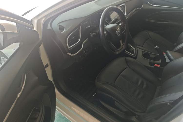 Used Buick GT 2016 15N Automatic Luxury Edition Driver Seat