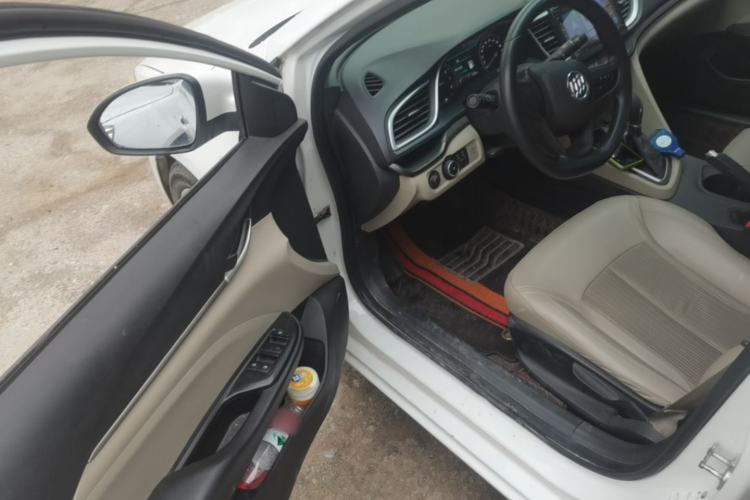 Used Buick GT 2016 15N Automatic Elite Edition Driver Seat