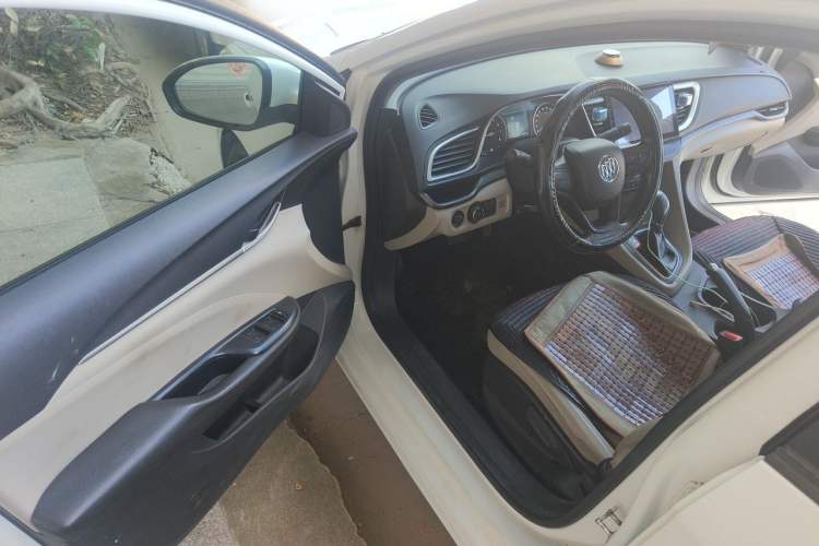 Used Buick GT 2016 18T Dual-Clutch Elite Model Driver Seat