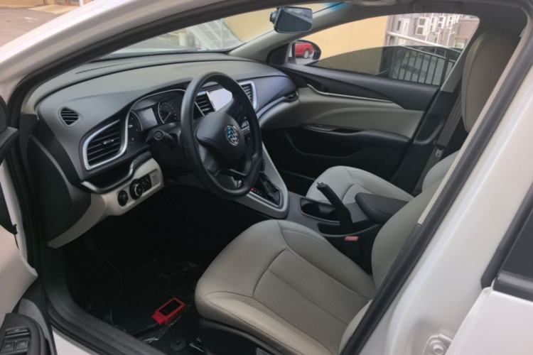 Used Buick GT 2016 15N Automatic Elite Edition Driver Seat