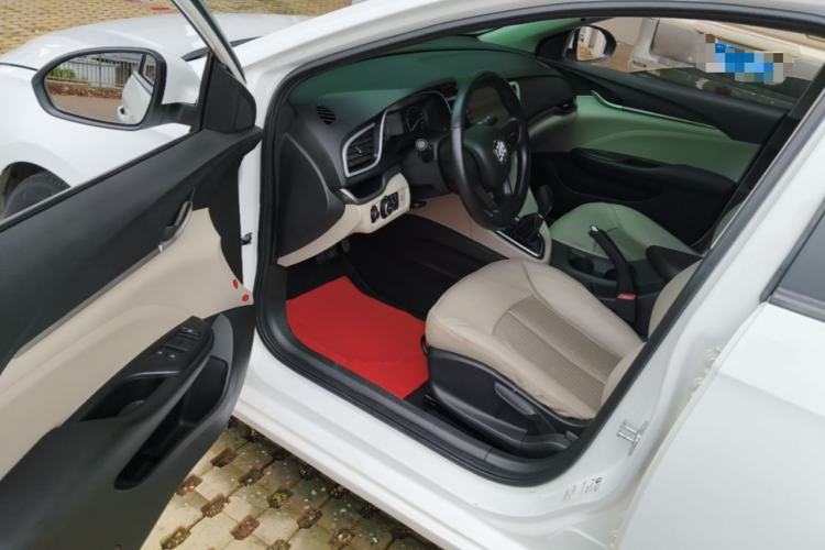 Used Buick GT 2016 15N Automatic Elite Edition Driver Seat