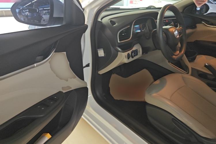 Used Buick GT 2016 15N Automatic Elite Edition Driver Seat