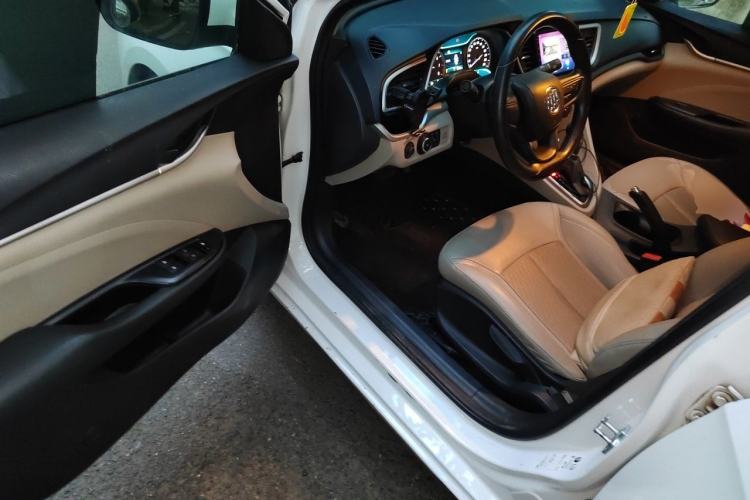 Used Buick GT 2016 15N Automatic Elite Edition Driver Seat
