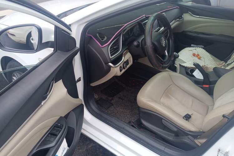 Used Buick GT 2016 15N Manual Luxury Version Driver Seat
