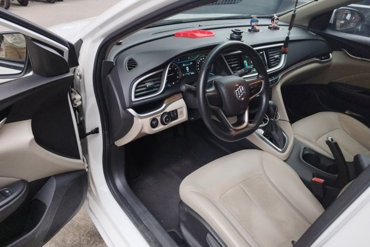 Used Buick GT 2016 15N Automatic Luxury Edition Driver Seat