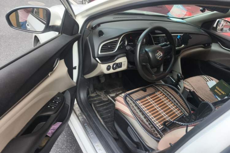 Used Buick GT 2016 15N Manual Entry-Level Trim Driver Seat