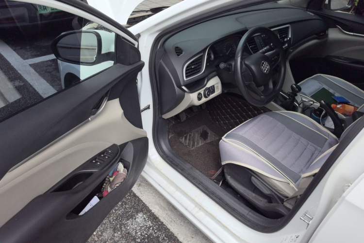 Used Buick GT 2016 15N Manual Elite Edition Driver Seat