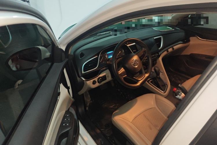 Used Buick GT 2016 15N Automatic Elite Edition Driver Seat