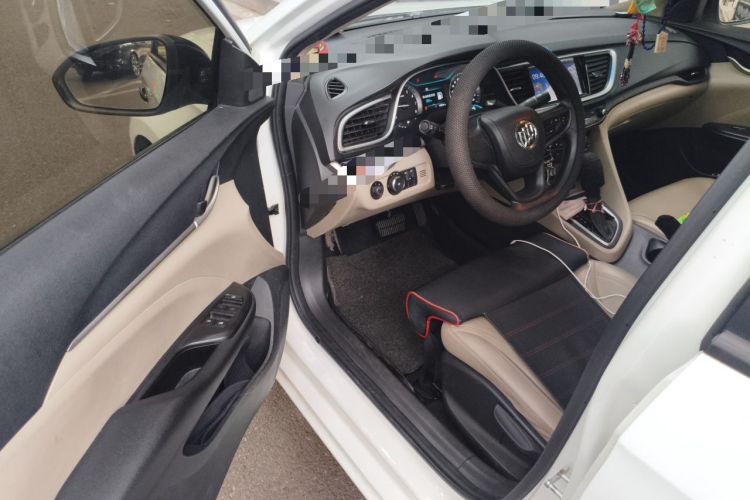 Used Buick GT 2016 15N Automatic Elite Edition Driver Seat