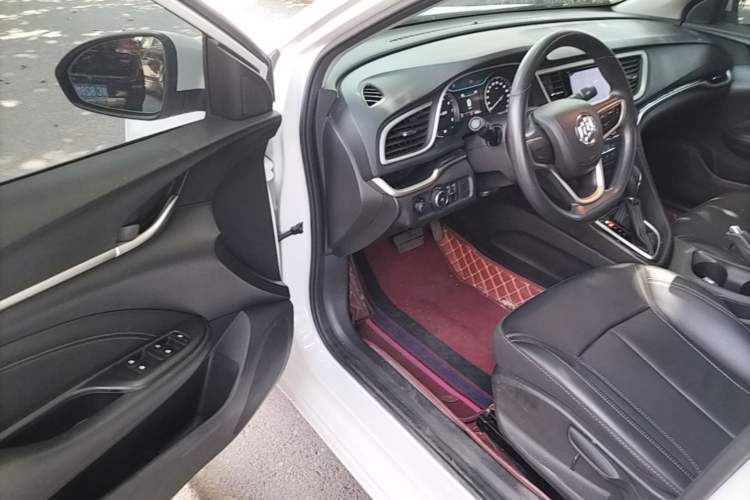 Used Buick GT 2016 15N Automatic Luxury Edition Driver Seat