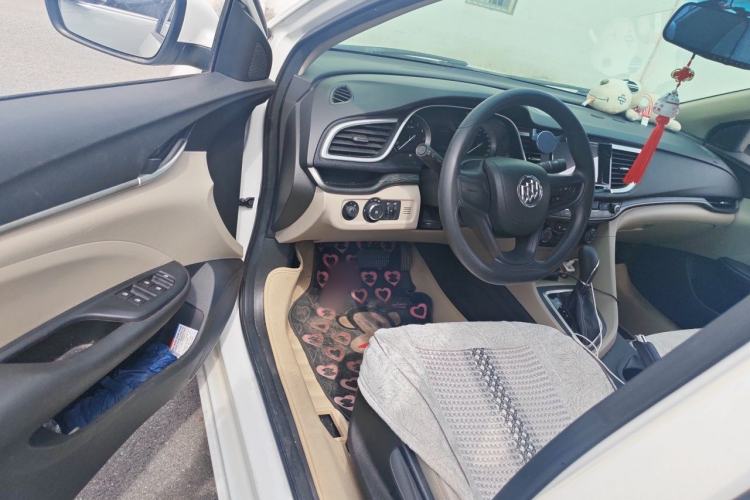 Used Buick GT 2016 15N Automatic Elite Edition Driver Seat