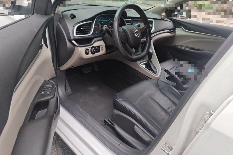 Used Buick GT 2016 15N Automatic Elite Edition Driver Seat