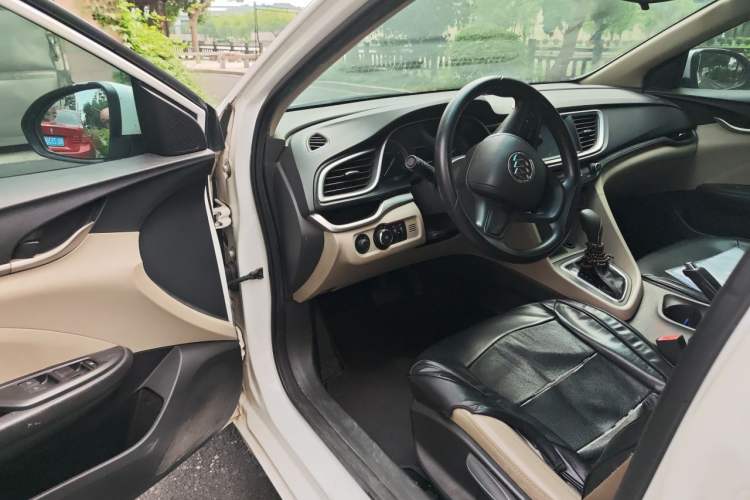 Used Buick GT 2016 15N Automatic Elite Edition Driver Seat