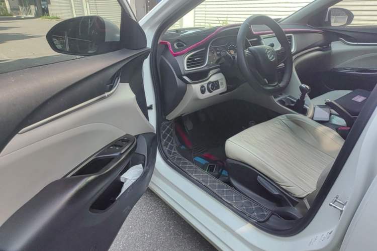 Used Buick GT 2016 15N Manual Elite Edition Driver Seat