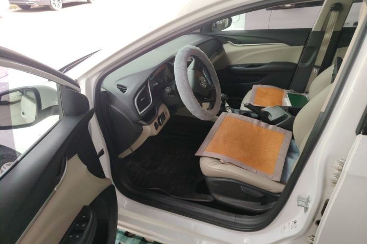 Used Buick GT 2016 15N Manual Elite Edition Driver Seat