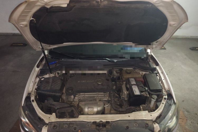 Used Buick GT 2016 15N Manual Entry-Level Trim Engine Bay