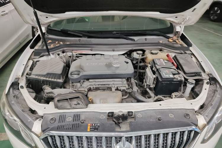 Used Buick GT 2016 15N Automatic Elite Edition Engine Bay