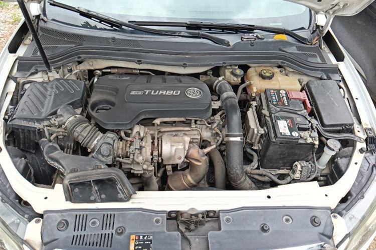 Used Buick GT 2016 18T Dual-Clutch Elite Model Engine Bay