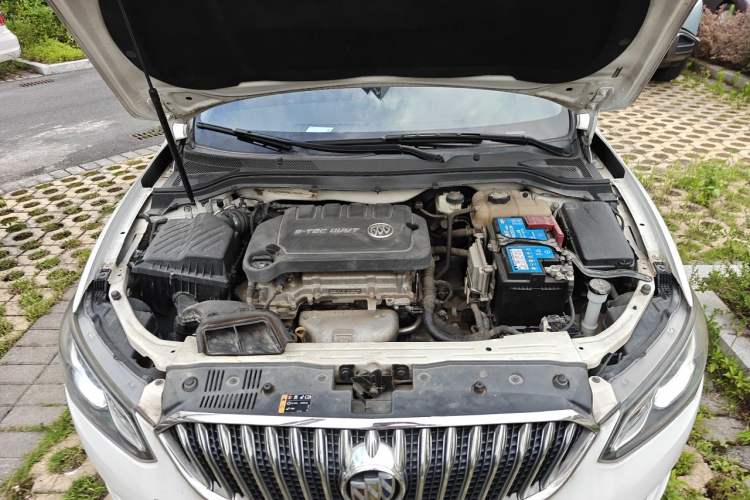 Used Buick GT 2016 15N Automatic Luxury Edition Engine Bay