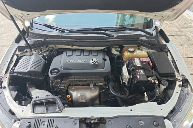 Used Buick GT 2016 15N Automatic Entry-Level Trim Engine Bay