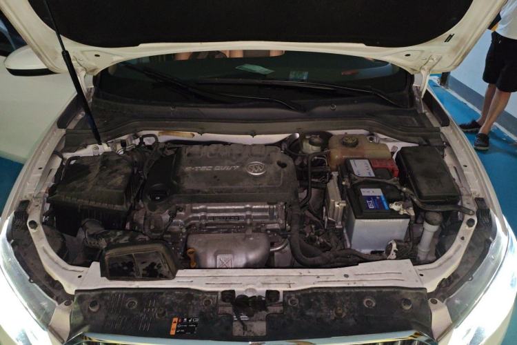 Used Buick GT 2016 15N Manual Elite Edition Engine Bay
