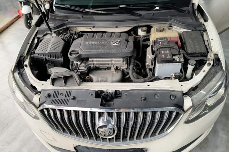 Used Buick GT 2016 15N Automatic Elite Edition Engine Bay