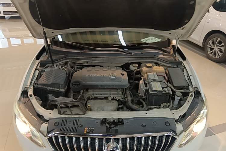 Used Buick GT 2016 15N Automatic Entry-Level Trim Engine Bay
