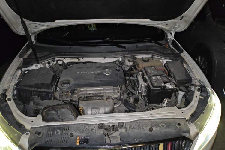 Used Buick GT 2016 15N Automatic Elite Edition Engine Bay