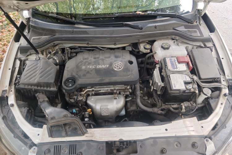 Used Buick GT 2016 15N Automatic Elite Edition Engine Bay