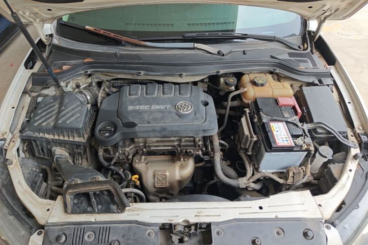 Used Buick GT 2016 15N Automatic Elite Edition Engine Bay