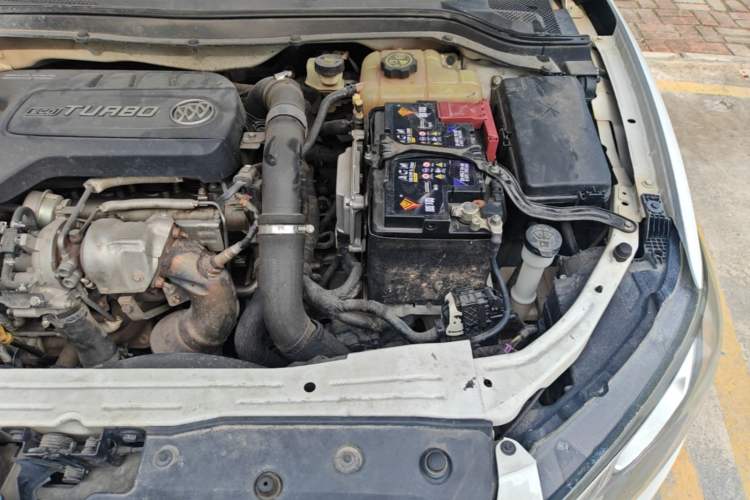 Used Buick GT 2016 18T Dual-Clutch Luxury Model Engine Bay Left