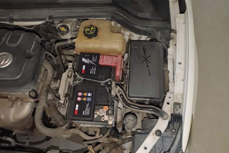 Used Buick GT 2016 15N Automatic Elite Edition Engine Bay Left