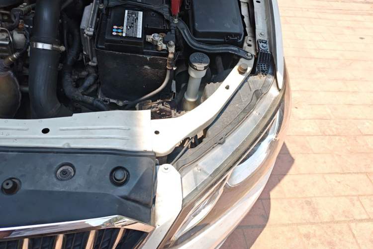 Used Buick GT 2016 18T Dual-Clutch Luxury Model Engine Bay Left