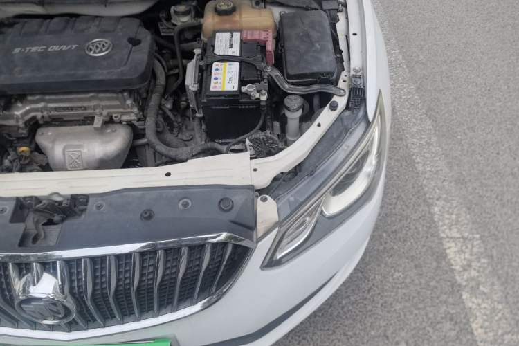 Used Buick GT 2016 15N Automatic Elite Edition Engine Bay Left