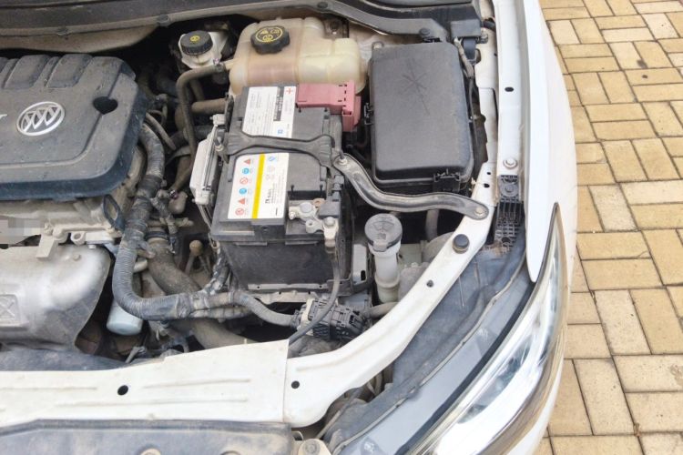 Used Buick GT 2016 15N Manual Luxury Version Engine Bay Left