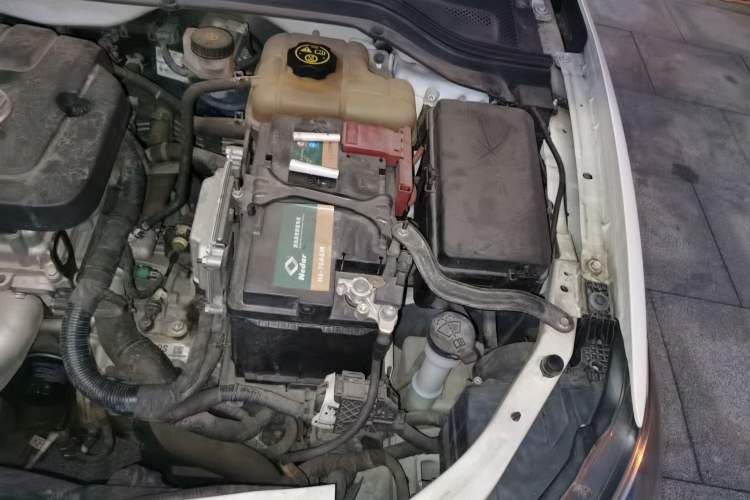 Used Buick GT 2016 15N Automatic Elite Edition Engine Bay Left