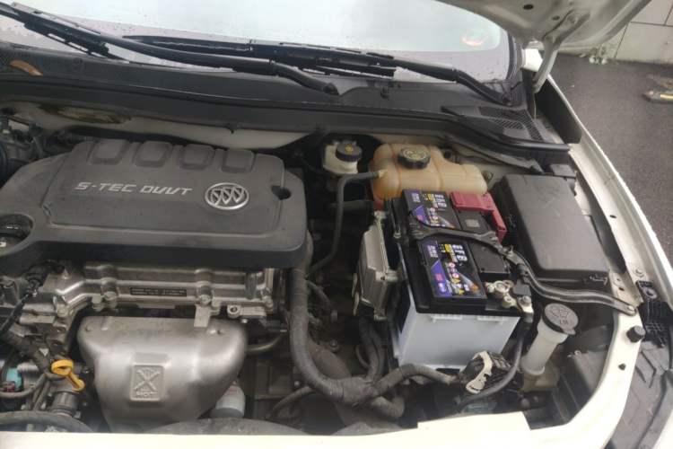 Used Buick GT 2016 15N Automatic Elite Edition Engine Bay Left