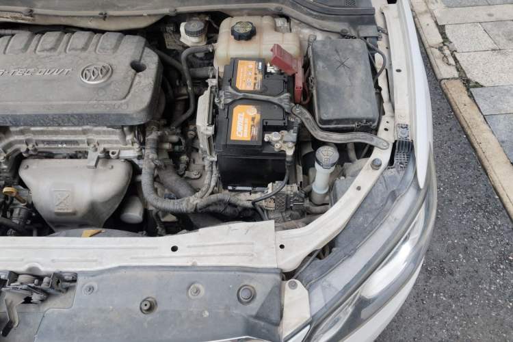 Used Buick GT 2016 15N Automatic Luxury Edition Engine Bay Left