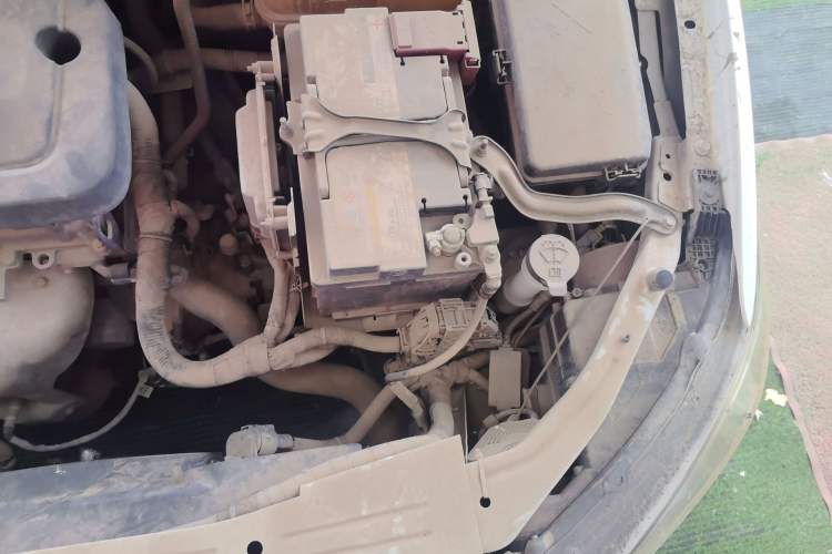 Used Buick GT 2016 15N Manual Elite Edition Engine Bay Left